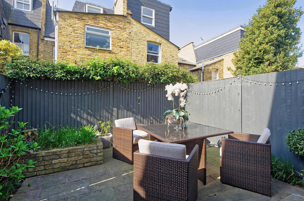 Stunning 3 bed Home With Garden - Wandsworth