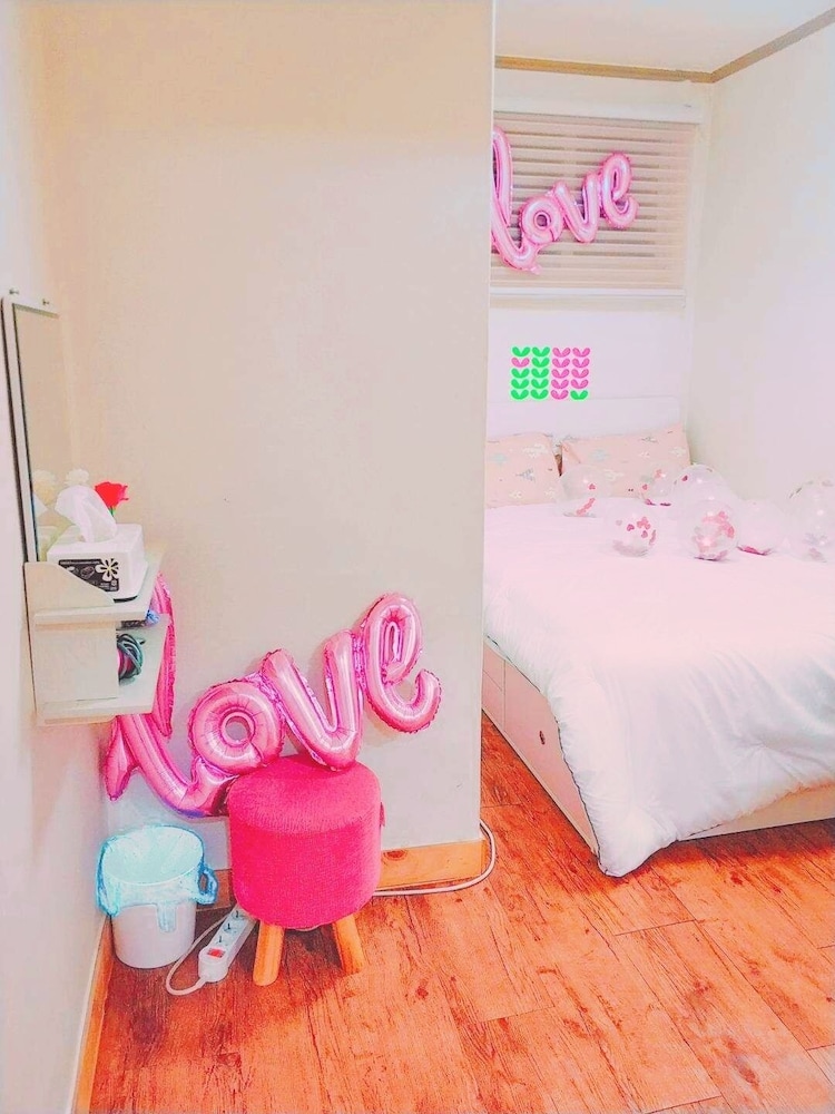 Naru Hostel
