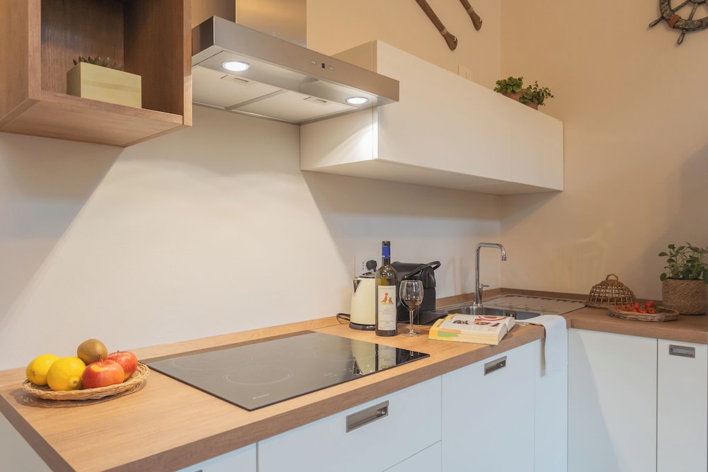 Cinque Giornate 70 Suites by Rent all Como