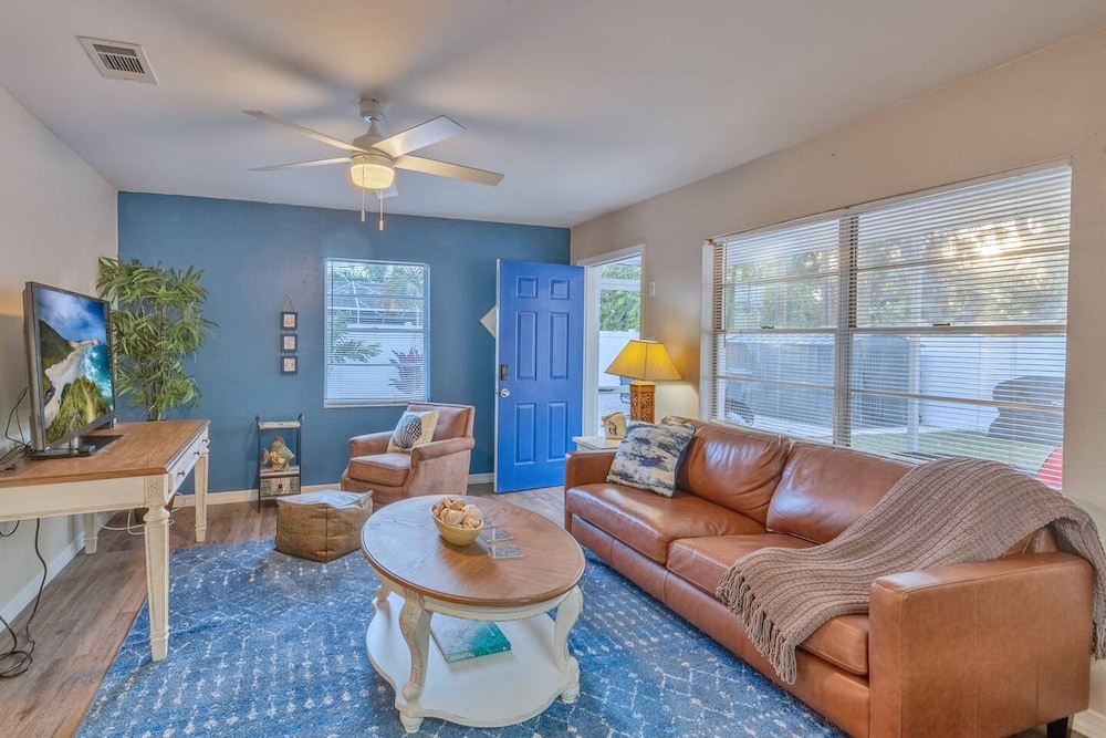 Downtown Gulfport Heated Pool