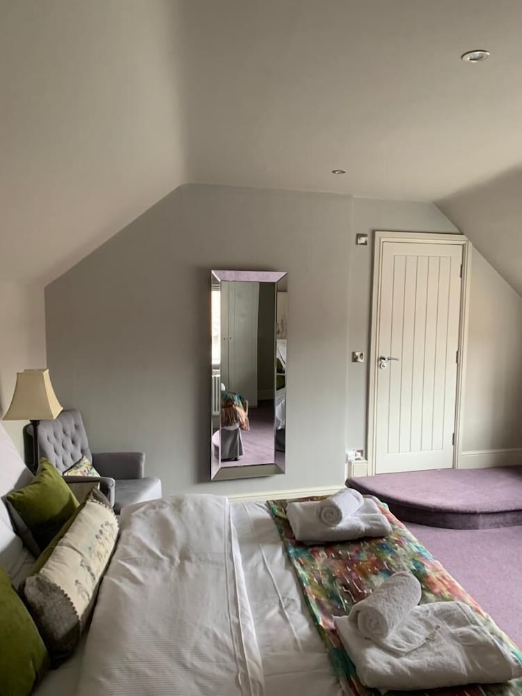 Plum and Partridge Inn