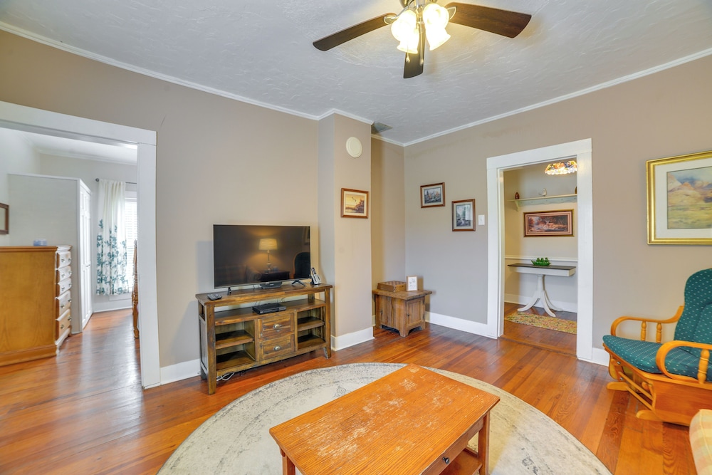Classic Stewart Home ~ 2 Mi To Boat Launch! view 4