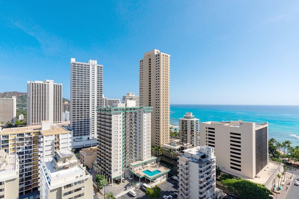 Hotel Pacific Monarch Condos Near Waikiki Beach w/ City & Ocean Views - Image 1