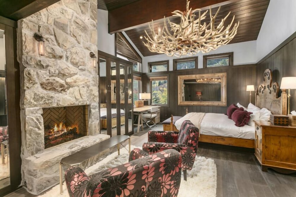Trail's End Lodge - 4 Bedroom Residence w/ Spa #13 4 Condo
