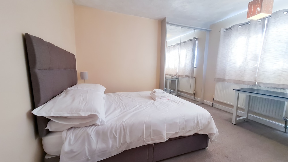 Room-cosy Double Private Bedroom 2-3 view 5