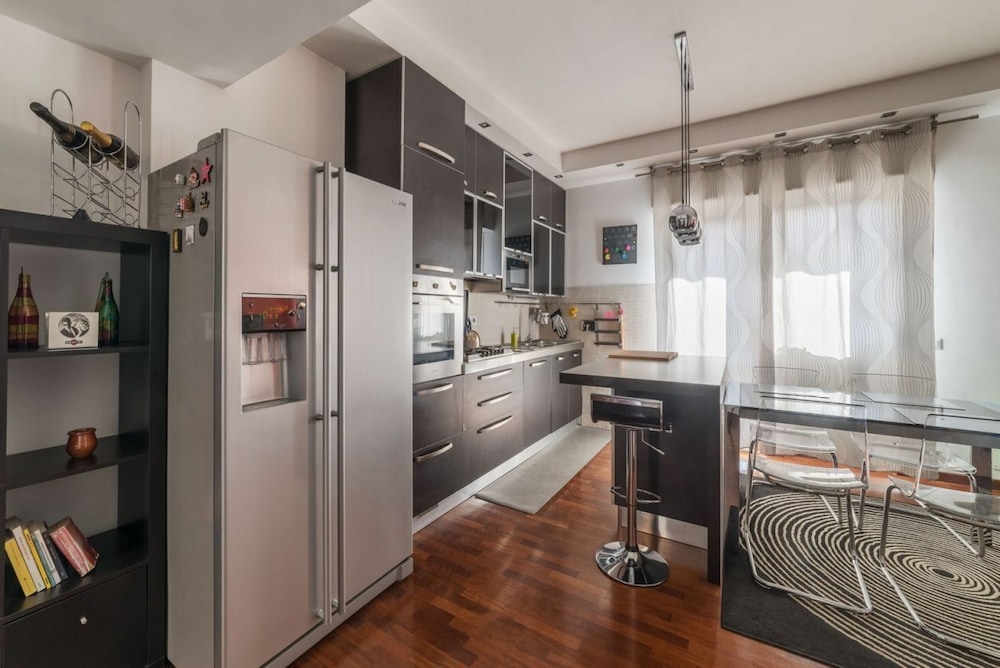 Pigneto & Malatesta Subway Flat