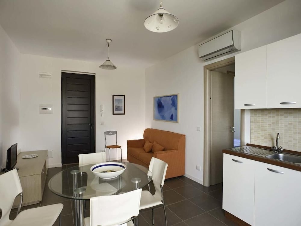 Dolce Mare 7 - Sea and Beach View - AC - Wifi - Garage - Balcony - 2nd Floor view 4