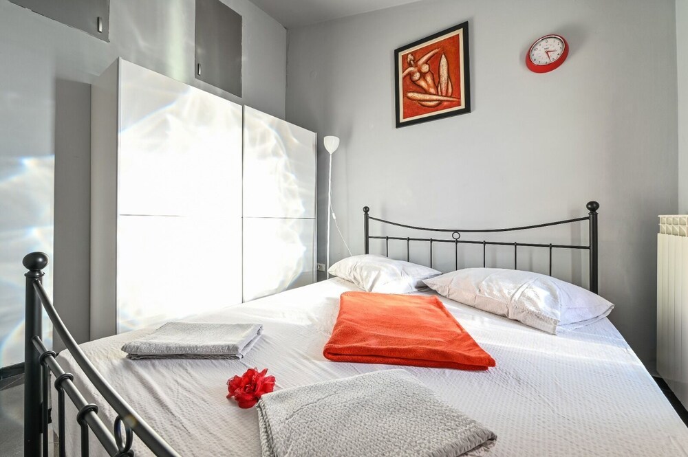 Cozy Suite Marino view 2