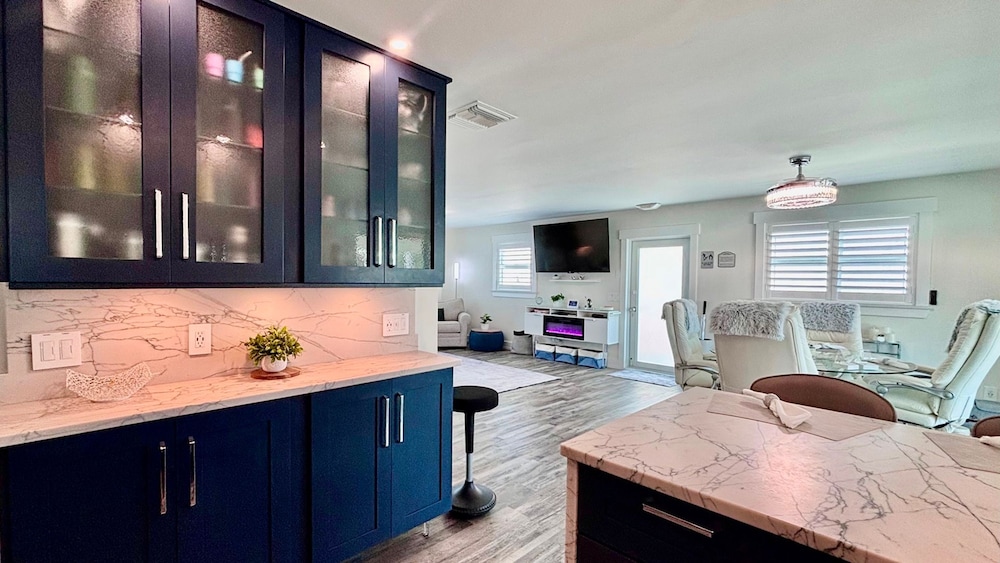 Tropical Hideaway in Fort Myers Beach