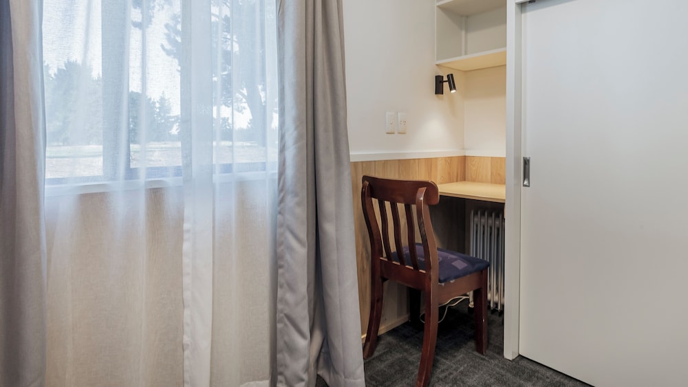 Harewood Lodge