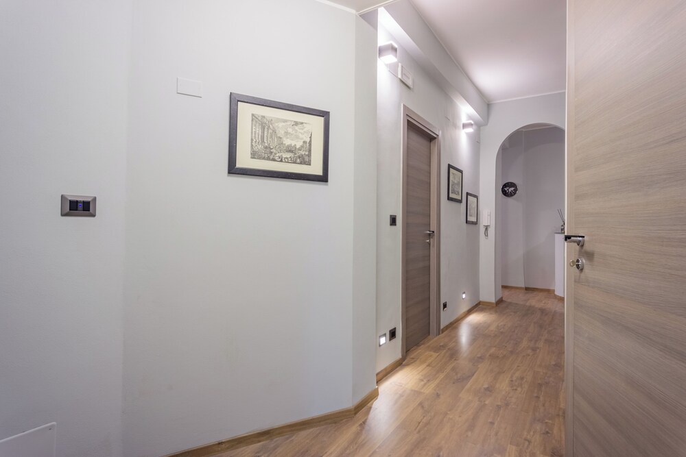 Aurelia Garden Suite