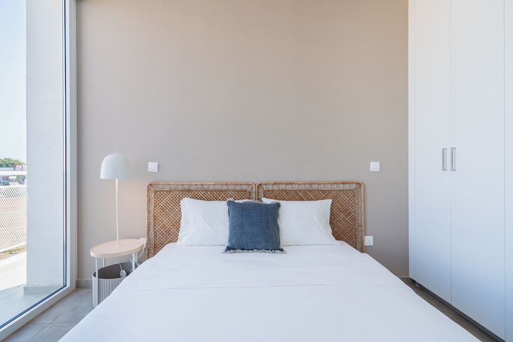 Blu Horizon - Stylish Living with Pool & Balconies in Protaras