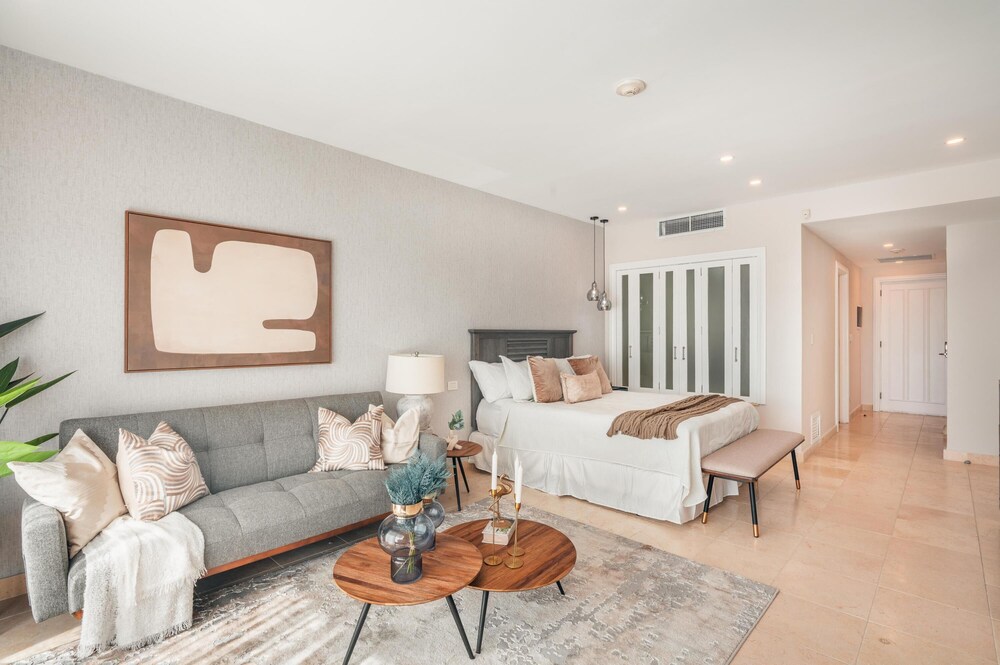 Modern Studio With Ocean View in Punta Palmera