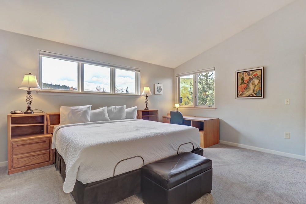 Legends 11 5 Bedroom Townhouse