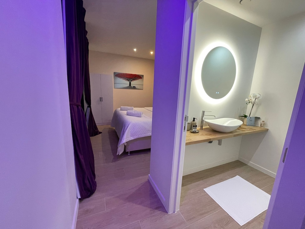One Lux Stay near Antwerp Central