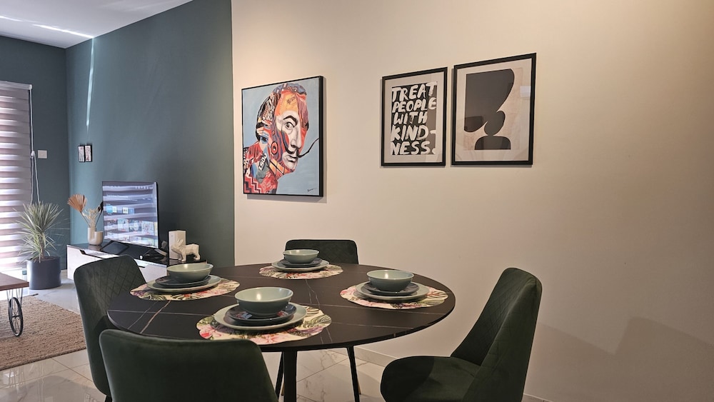 151 NIC - Stay Art Style Apartment