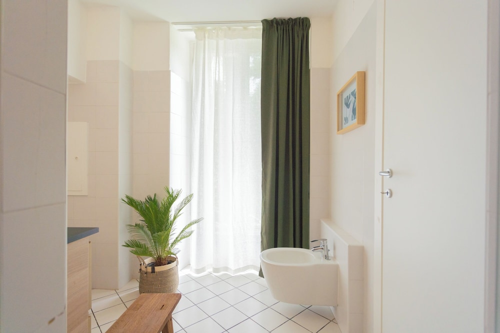 Enchanted Como Lake - Tremezzo Apartments by Rent all Como