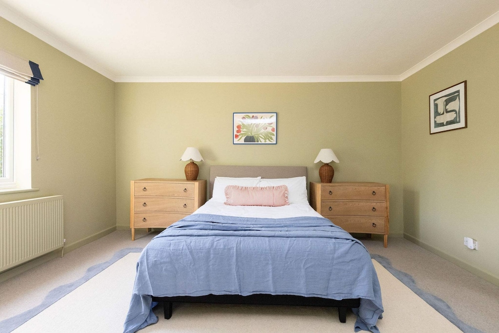 Homely Cottage for 6 Near Chichester Goodwood