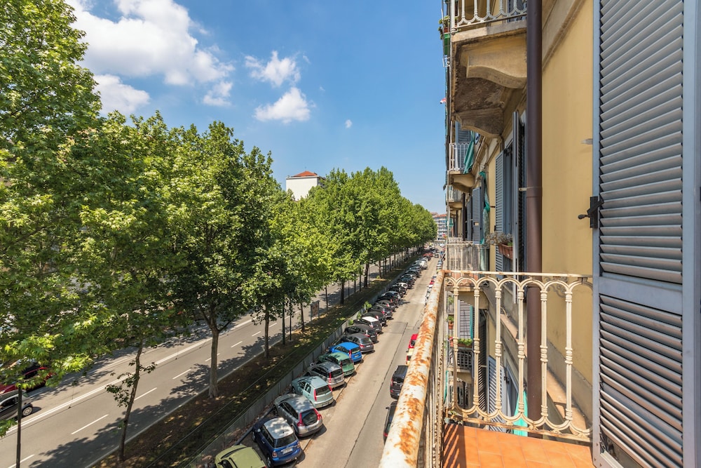 Sunny Apartment by Wonderful Italy