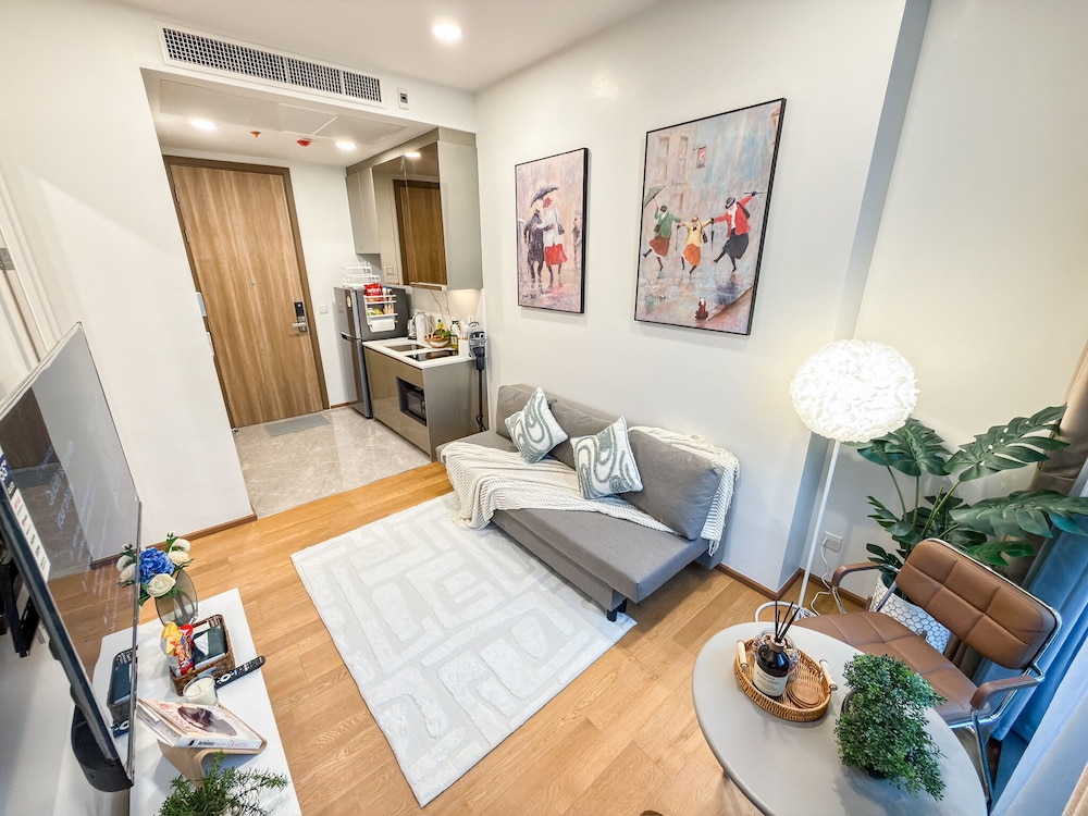 New City Condo in Central Bangkok Siam Paragon · Central World