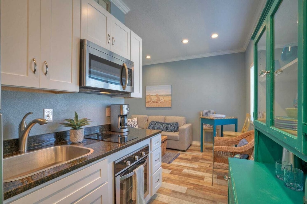 15 Condos, Sleeps 96 w/ Pools & Beach Access Island Retreat by Avantstay