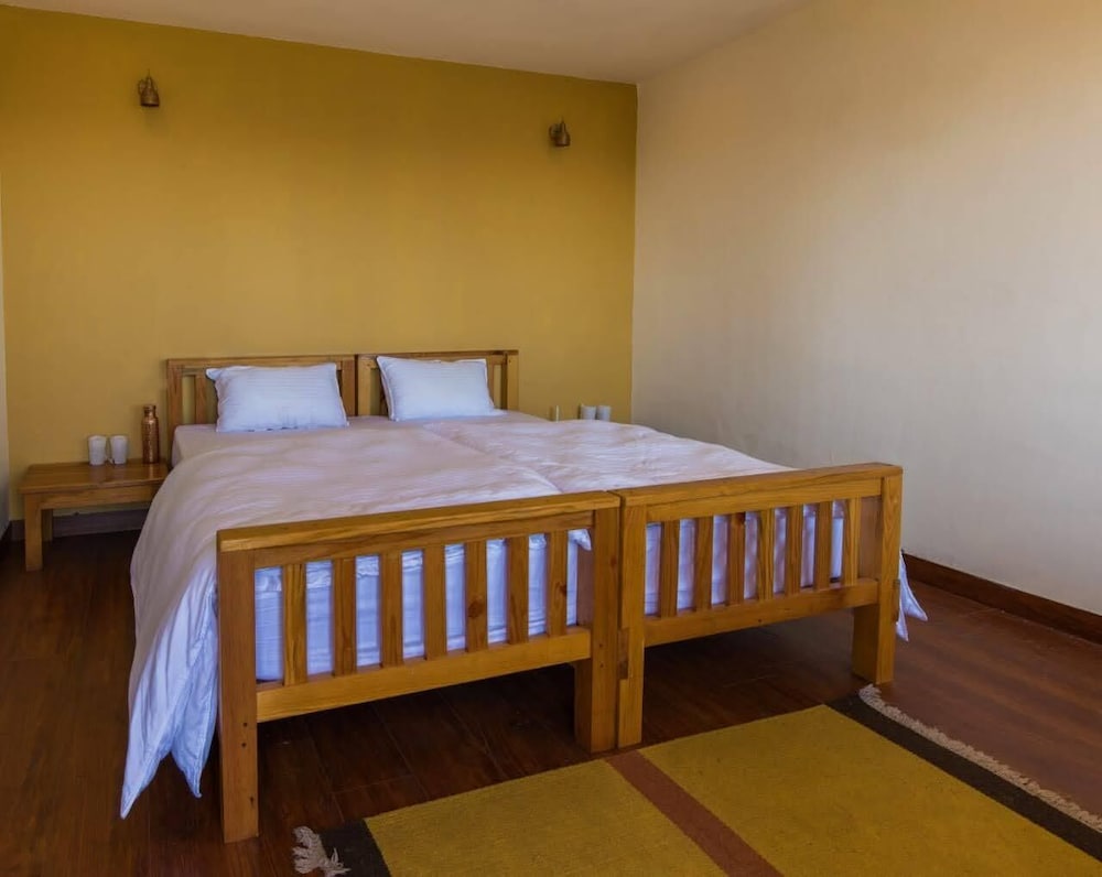 Kasar Rainbow Yoga Retreat
