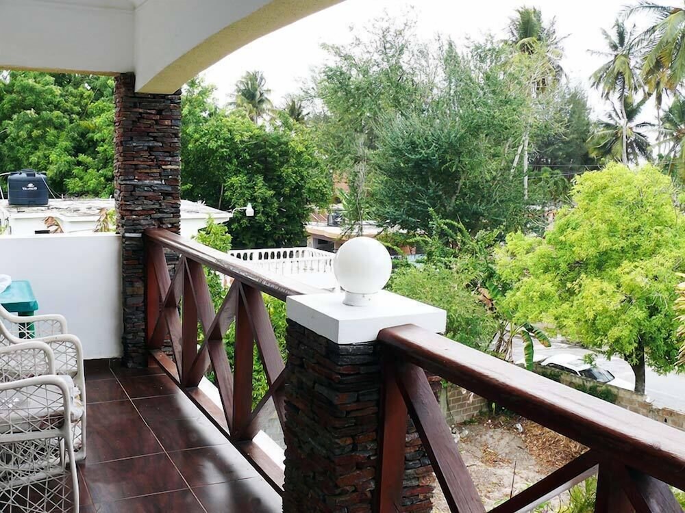 Oasis Apartments