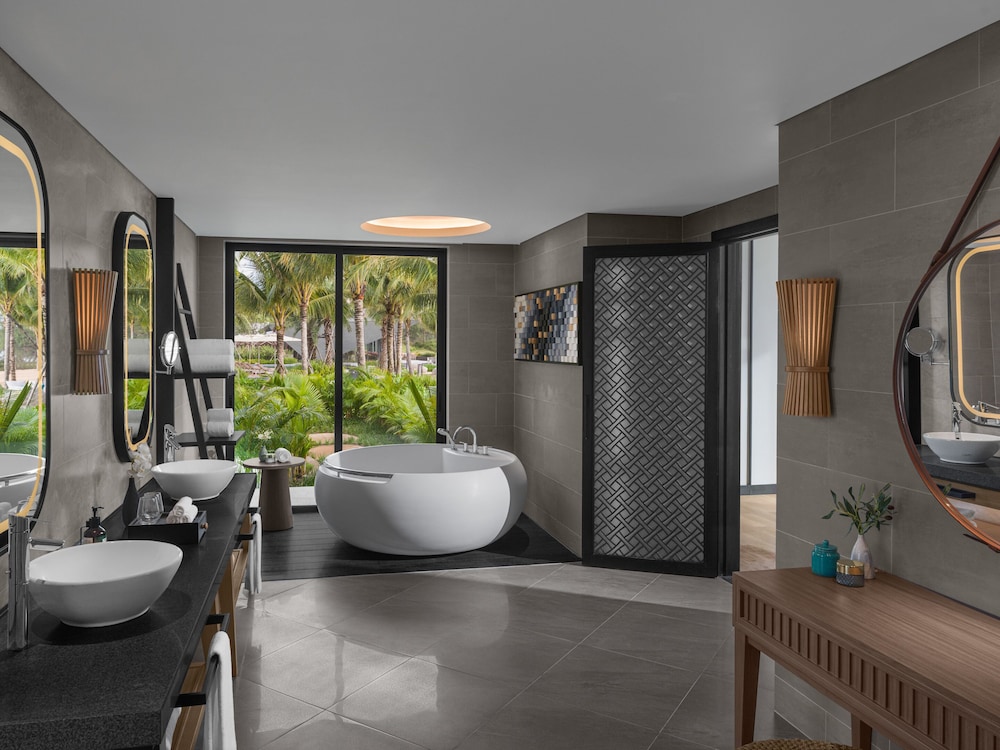 Crowne Plaza Phu Quoc Starbay by IHG 17