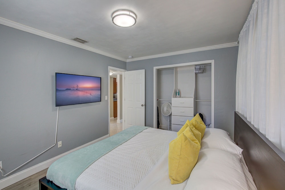 Villa Bella With Heated Pool