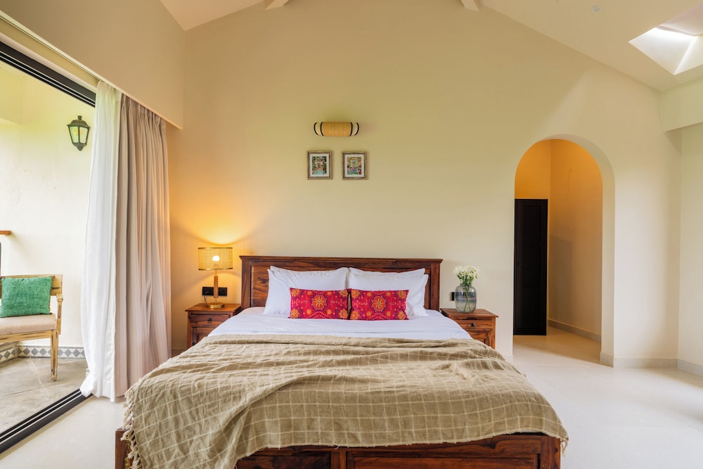 Water Edge by Akama Homes- 4Bhk Luxe