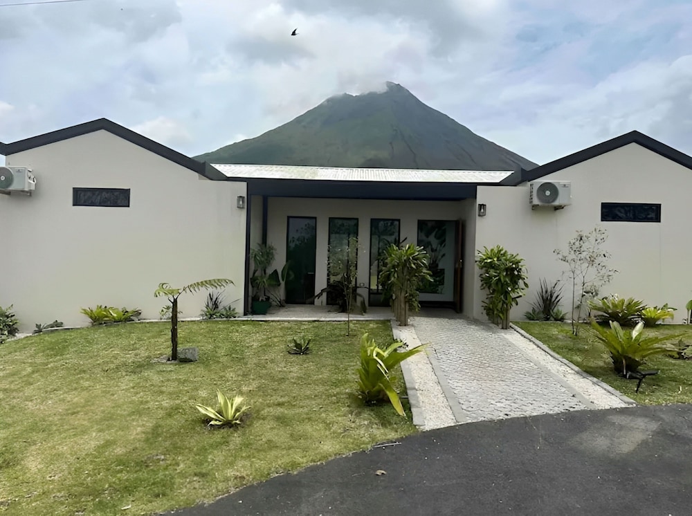 Villas Jawara