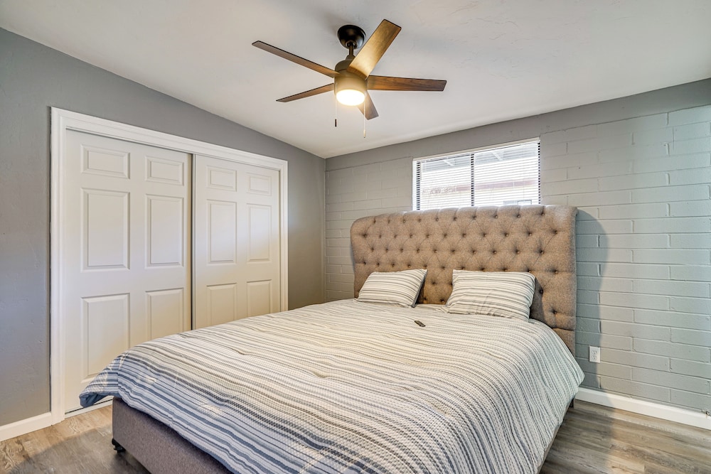 2 Mi to Dtwn: Modern Home w/ Yard in Tucson!