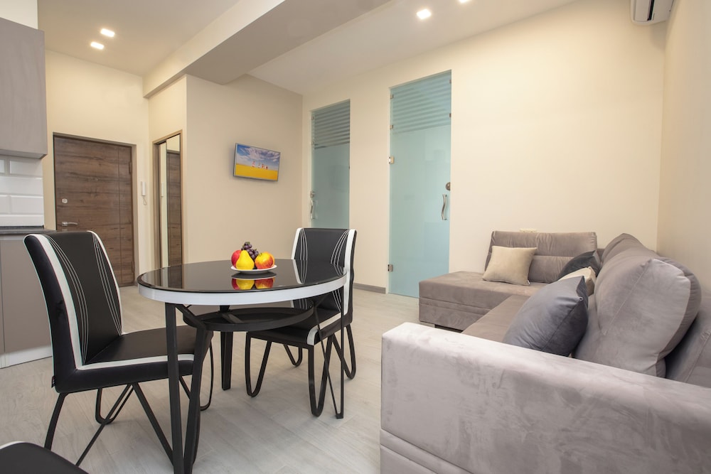 Stay Inn on Yekmalyan St