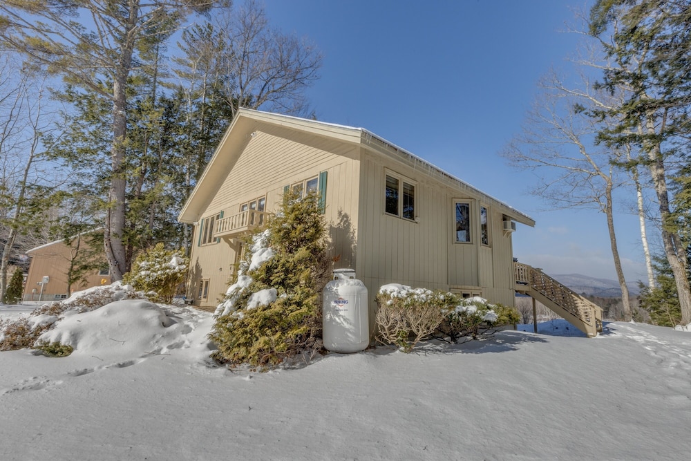 Scenic White Mountains Retreat 4 Bedroom Home