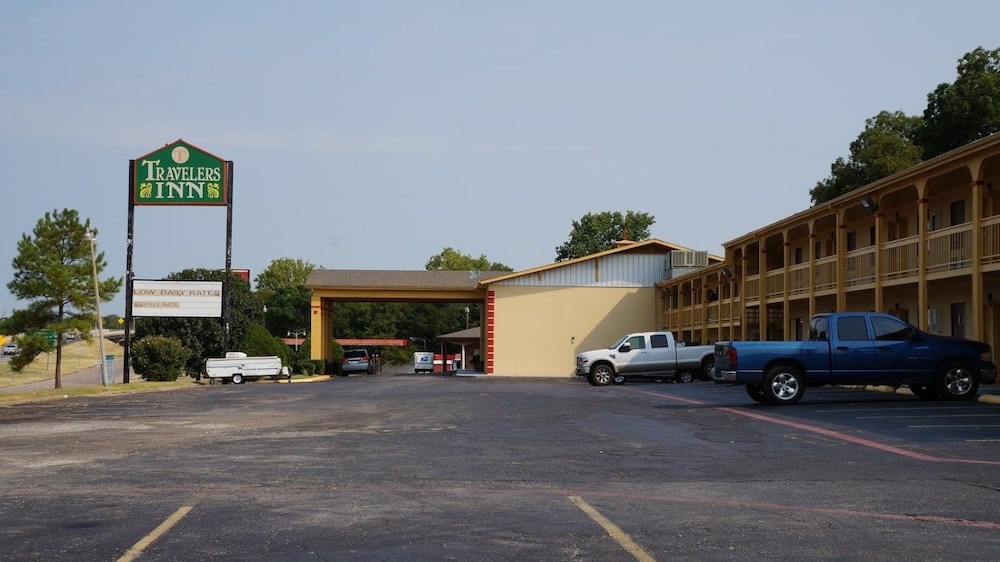 Travelers Inn