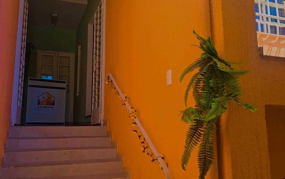 Le House Hotel Sp
