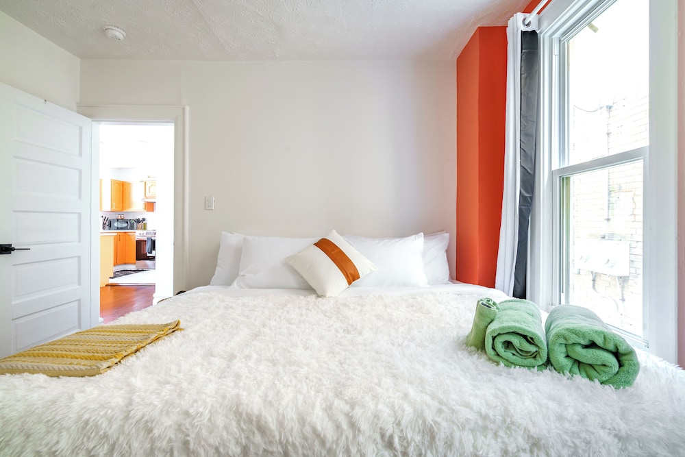 Jungle House Boutique Suites – Short North & Convention Center