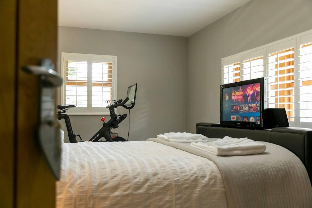 The Robertson by Homes Asian