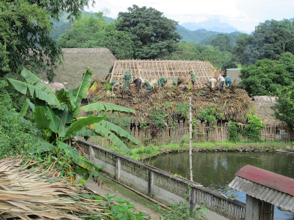 Dong Que Homestay-Tours-Motorbike, Car rental, Hiking