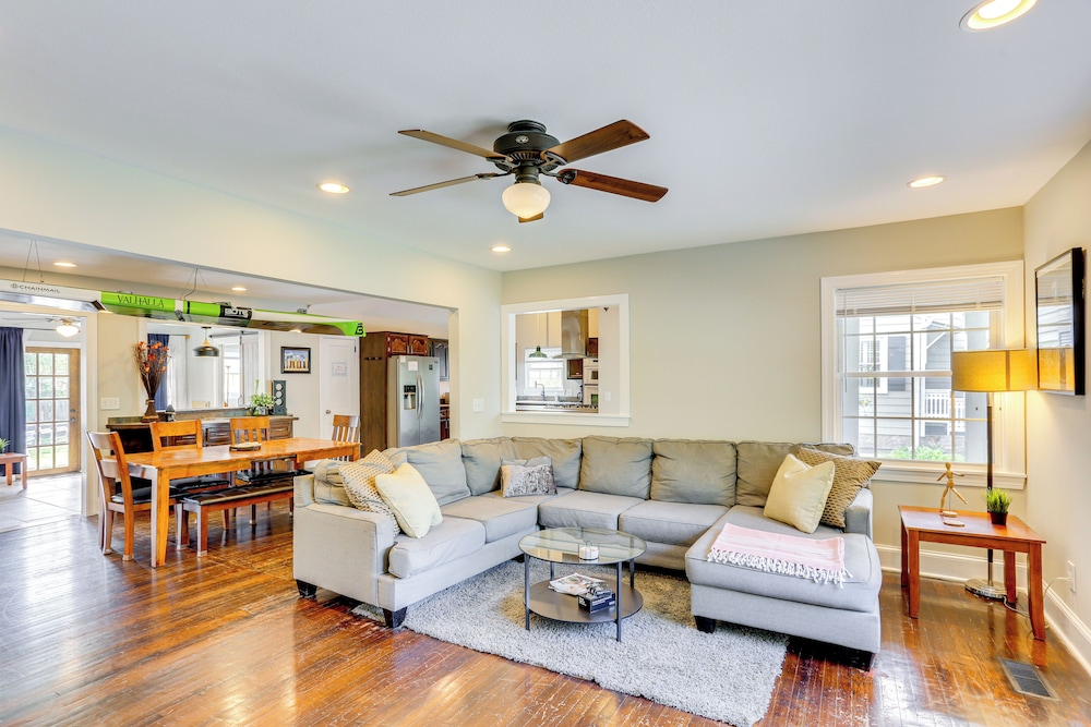 7 Mi to Dtwn: Family Retreat in Chattanooga