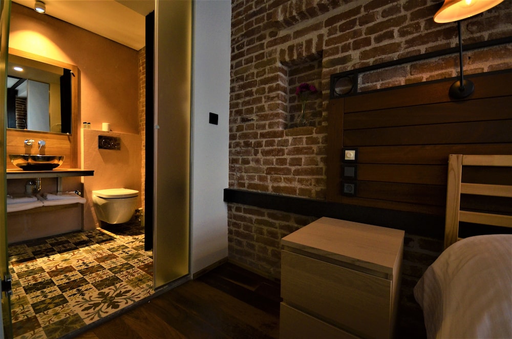 Unver Galata Apart - Image 26