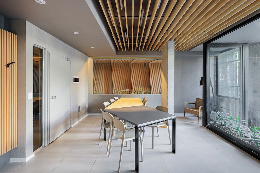 meeting & event spaces