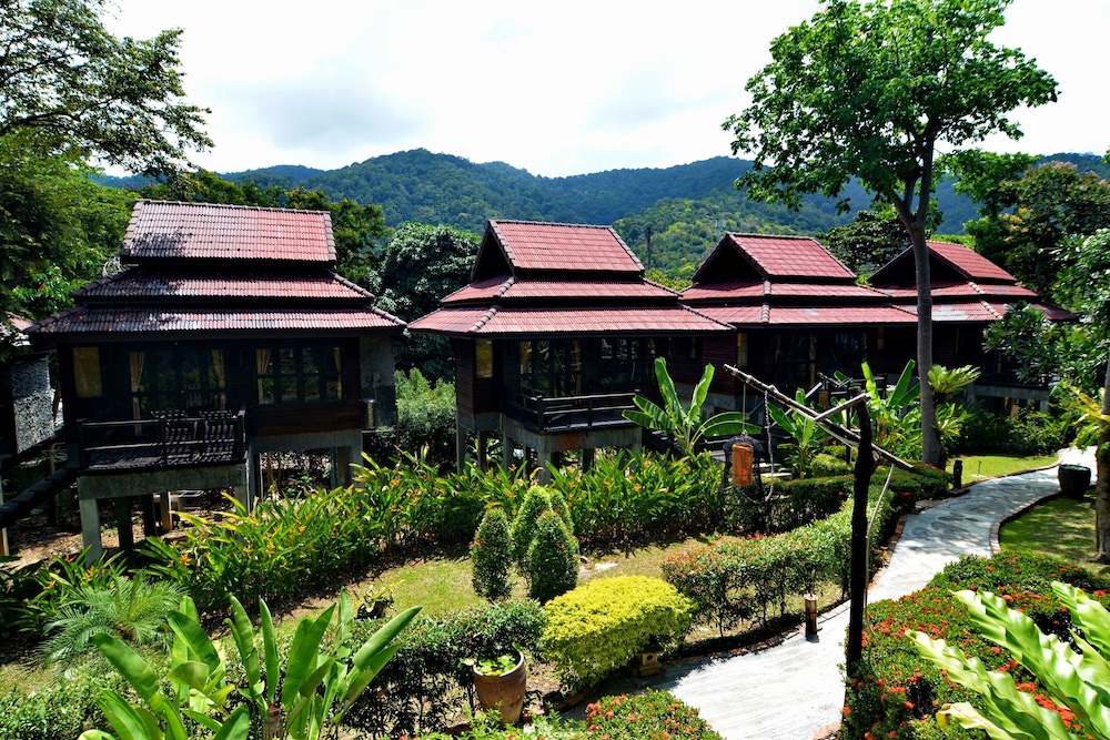 Baan Laanta Resort and Spa