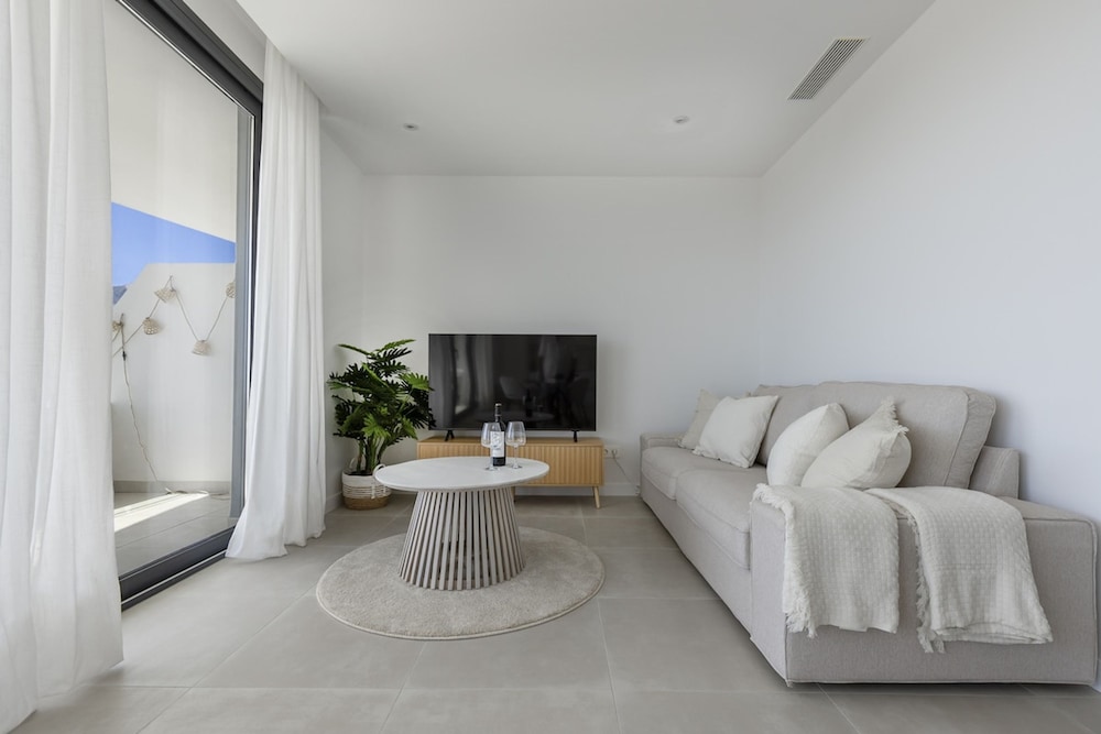 Modern Luxury Suite With Terrace in Higueron