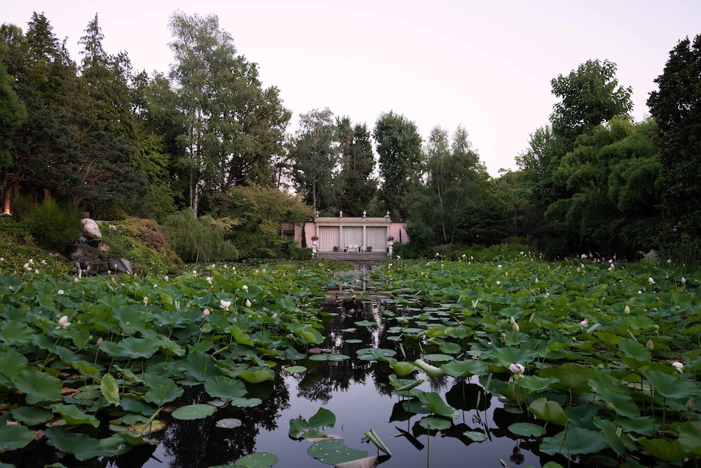 Tranquil 1BR Villa in Revislate