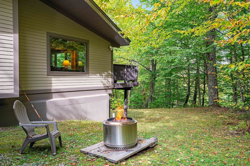 Alpine Court Chalet 4 Bedroom Home view 5