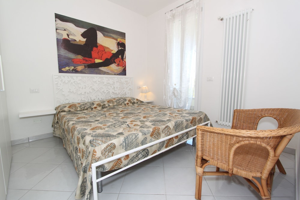 El Dorado Villas