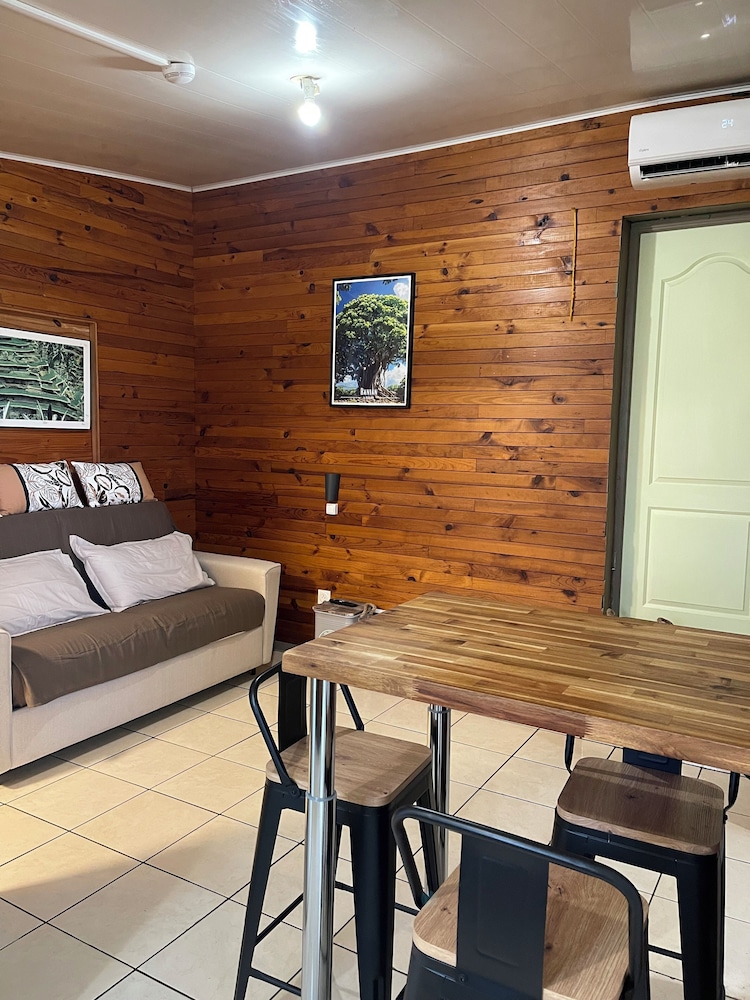 GITE HOTEL LA CAZ DES ORANGERS