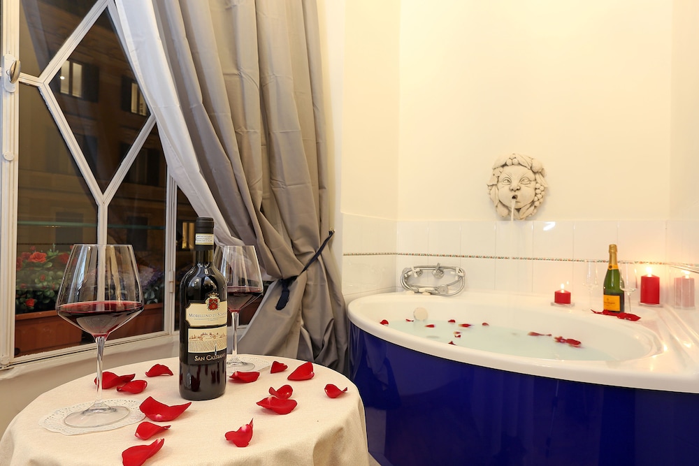 Liberty Rome Suites