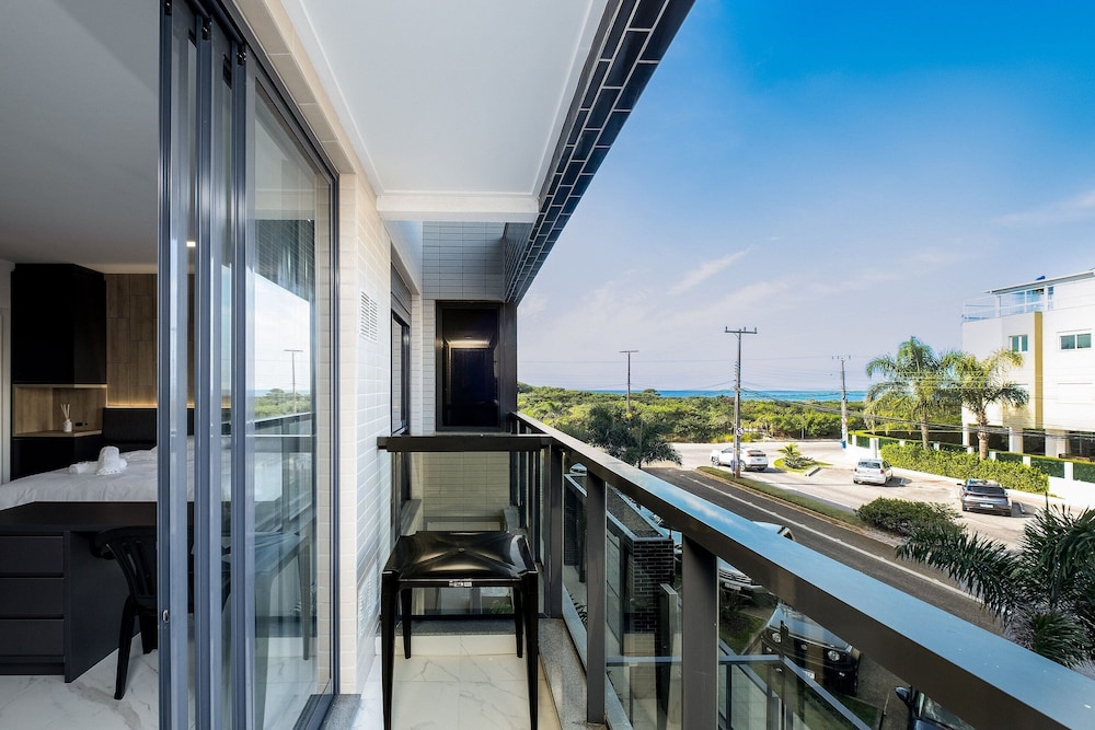 High Standard Studio on the Sand in Floripa Irb205